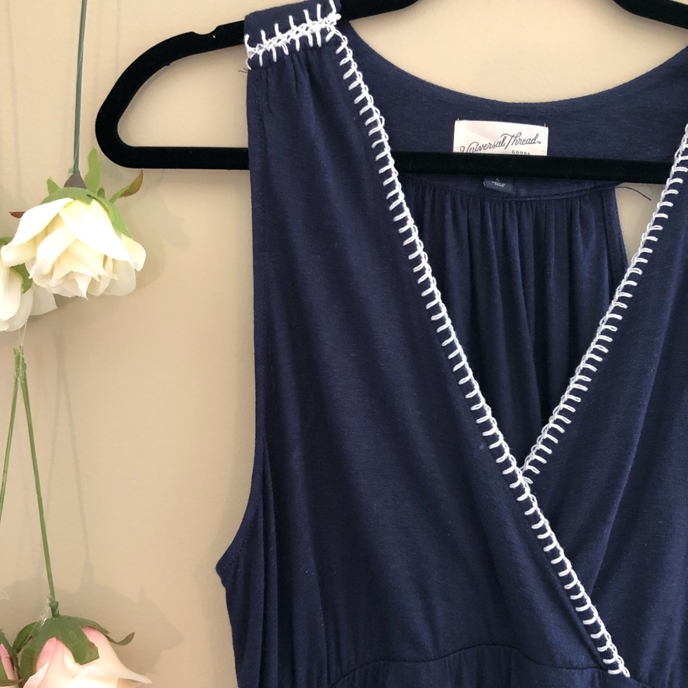 Navy blue tank with white embroidery
